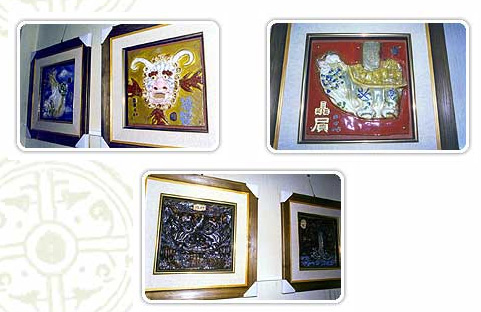 <span class="p06">龍生九子陶燒展</span>